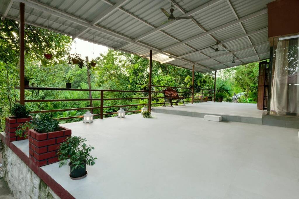 Lobville Homestay Карджат Экстерьер фото