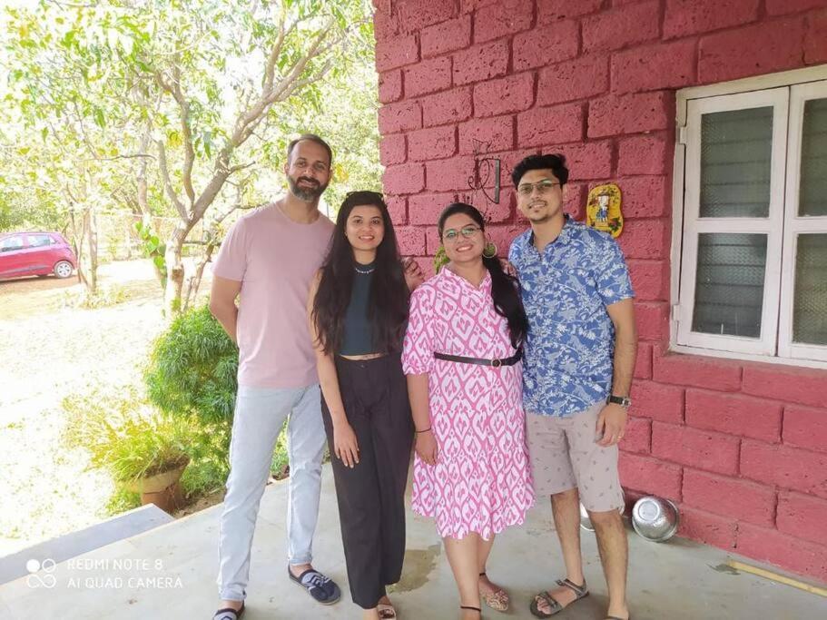 Lobville Homestay Карджат Экстерьер фото