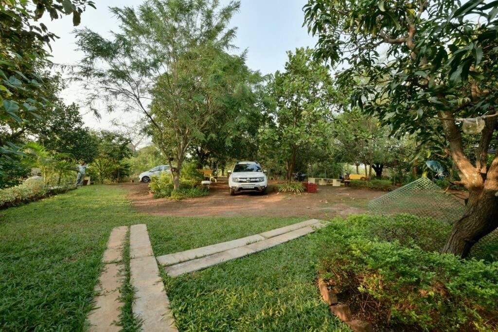Lobville Homestay Карджат Экстерьер фото