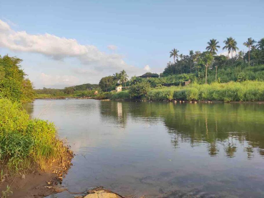 Lobville Homestay Карджат Экстерьер фото