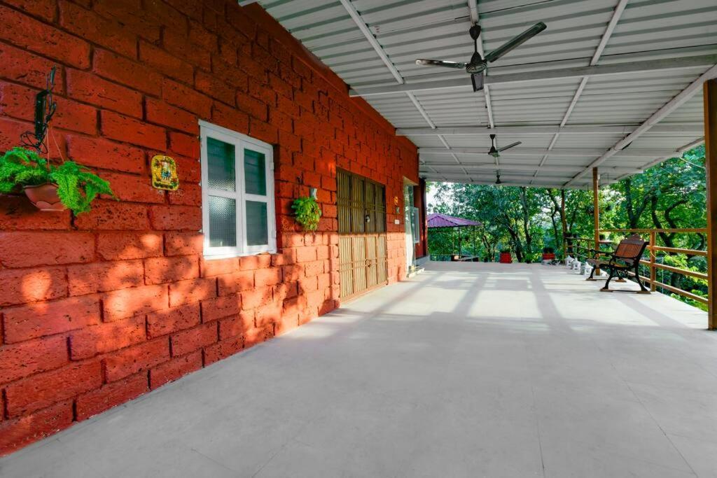 Lobville Homestay Карджат Экстерьер фото